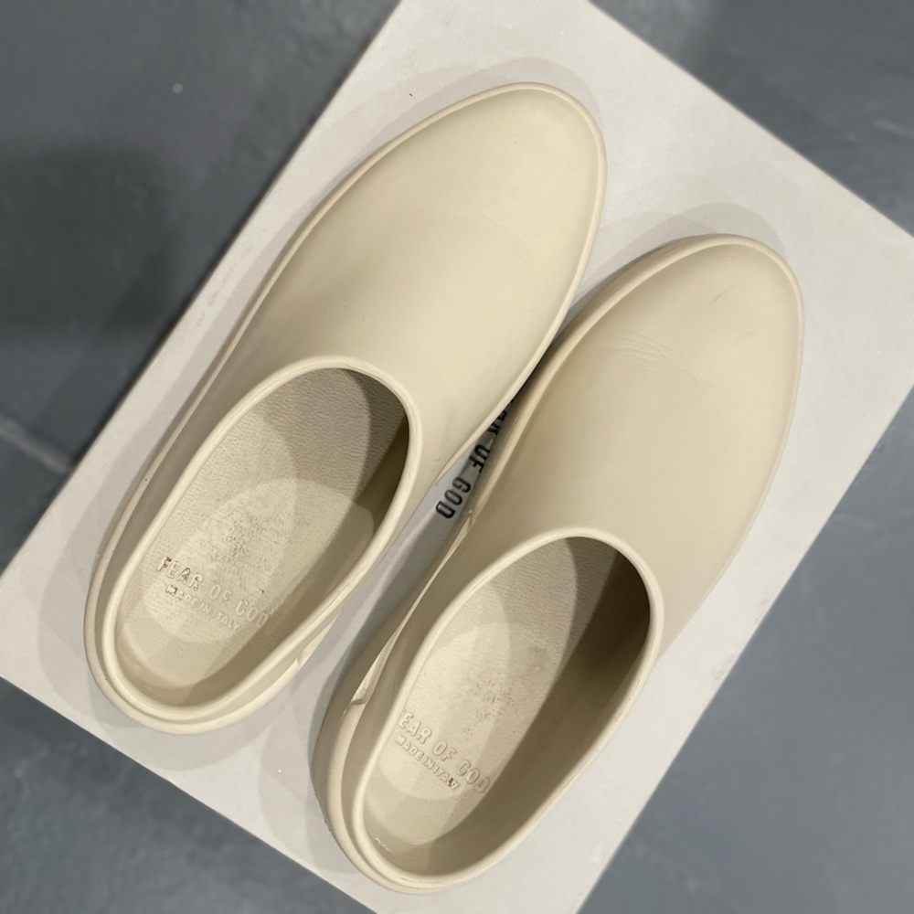 Fear Of God The California Slip on size 8/40 color Oat